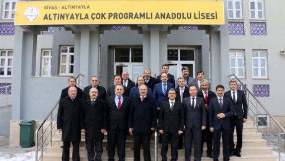 Sivas İlçe Milli Eğitim Müdürleri Toplantısı Altınyaylada yapıldı.