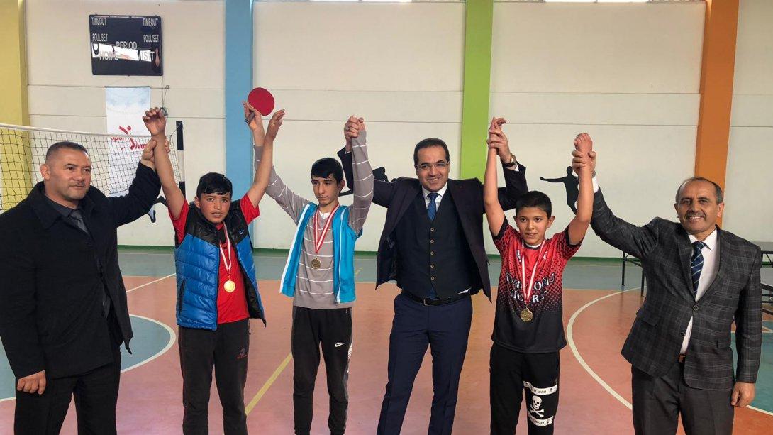 Altınyayla Kaymakamlığı Spor Sivas Projesi Ortaokul Masa Tenisi Turnuvası Yapıldı.