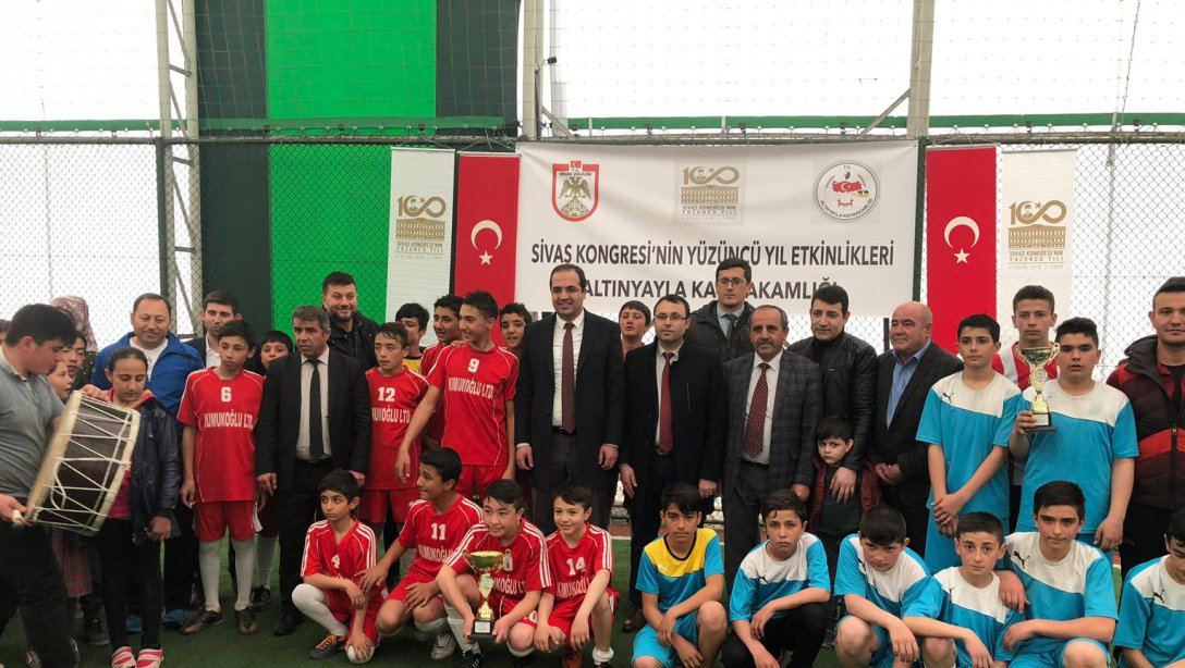 Altınyayla Kaymakamlığı Spor Sivas Projesi Ortaokul Futbol Müsabakaları Yapıldı.